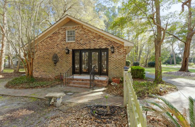 101 Dorchester Lane, Saint George, SC 29477