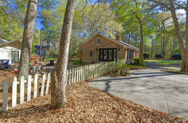 101 Dorchester Lane, Saint George, SC 29477