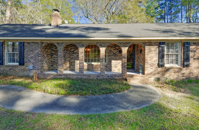 101 Dorchester Lane, Saint George, SC 29477