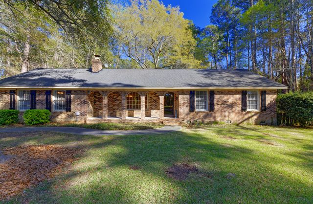 101 Dorchester Lane, Saint George, SC 29477