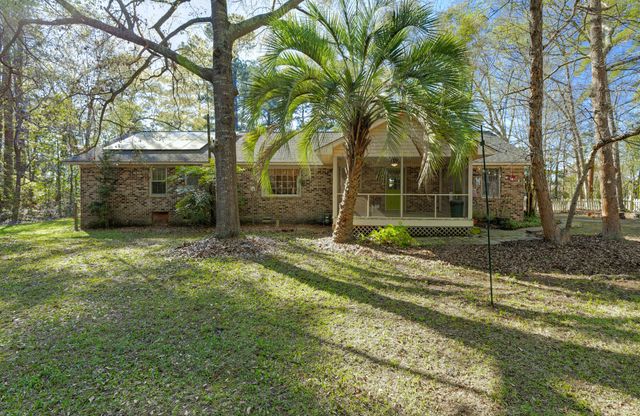 101 Dorchester Lane, Saint George, SC 29477