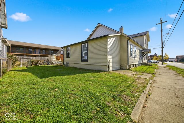 58 W Franklin Street, Shelbyville, IN 46176