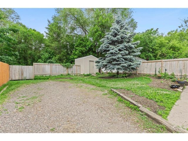 917-919 Weeks Avenue SE, Minneapolis, MN 55414