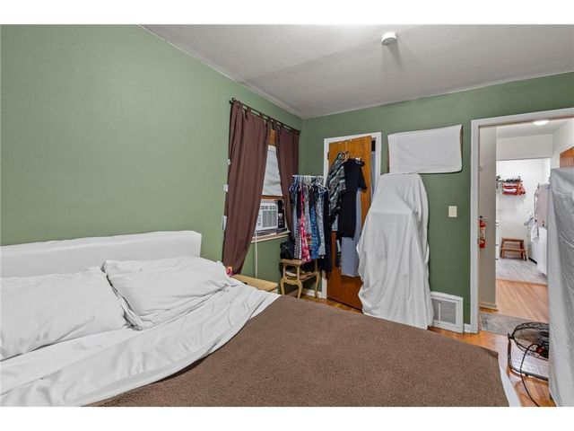 917-919 Weeks Avenue SE, Minneapolis, MN 55414