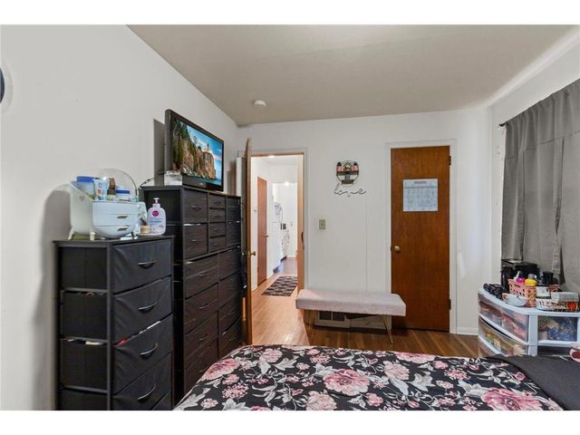 917-919 Weeks Avenue SE, Minneapolis, MN 55414