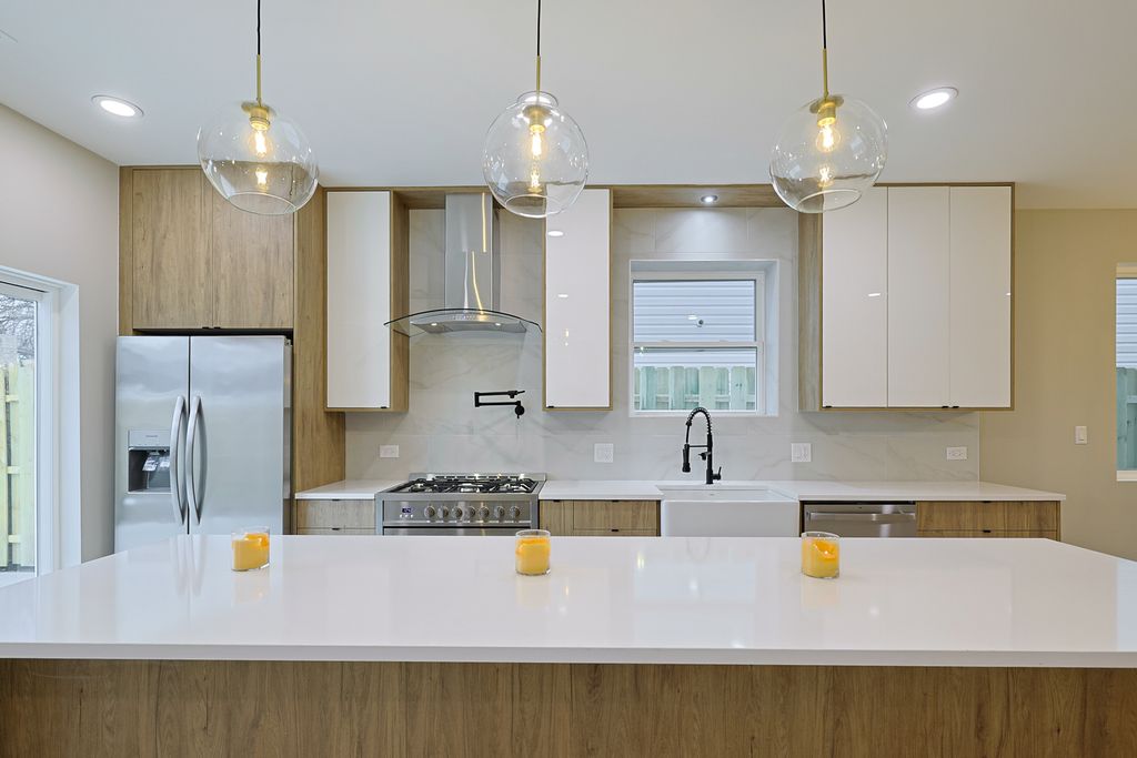 5837 W Iowa Street, Chicago, IL 60651 — photo 4