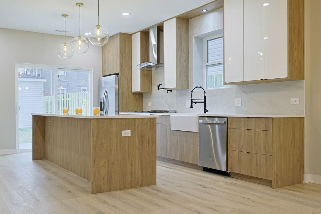 5837 W Iowa Street, Chicago, IL 60651 — photo 5