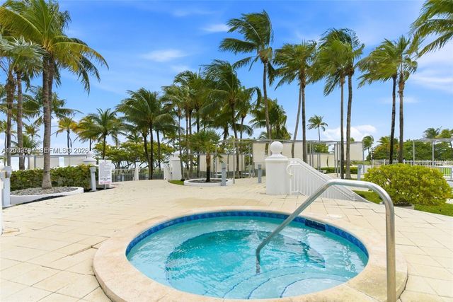 10275 Collins Ave 718, Bal Harbour, FL 33154