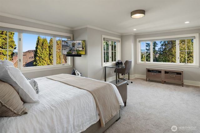 3645 92nd Avenue SE, Mercer Island, WA 98040