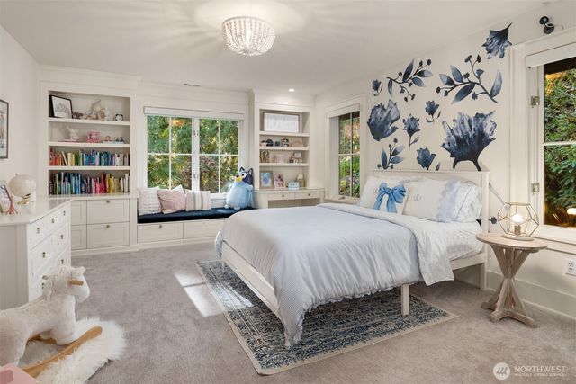 3645 92nd Avenue SE, Mercer Island, WA 98040