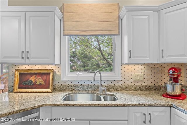 1851 Elk Lane, Okemos, MI 48864