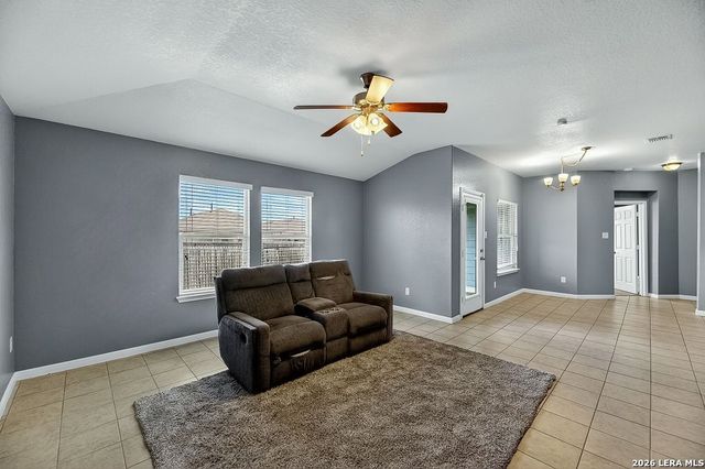 2499 DIAMONDBACK TRL, New Braunfels, TX 78130