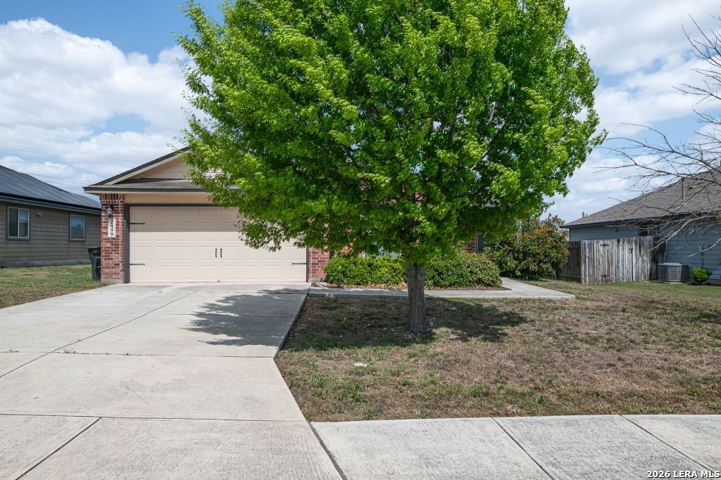 2499 DIAMONDBACK TRL, New Braunfels, TX 78130