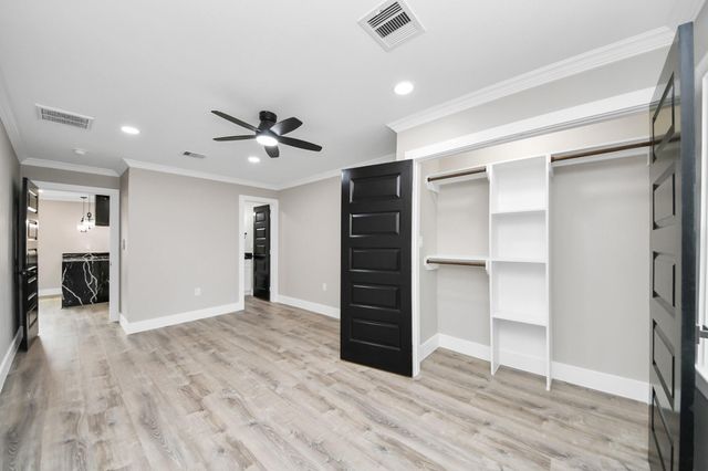 10114 Fairfax Street, Houston, TX 77029