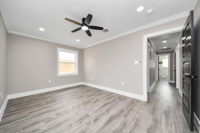 10114 Fairfax Street, Houston, TX 77029