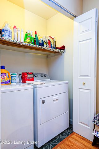 4532 Meadowlark Manor Ln 3, Louisville, KY 40245