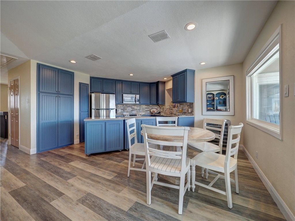 103 Driftwood Dr, Aransas Pass, TX 78336 — photo 5