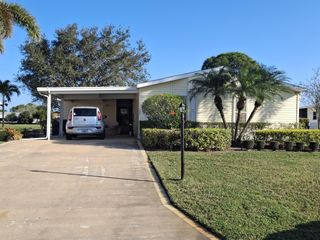 3221 Scarlet Tanager Court, Port St Lucie, FL 34952