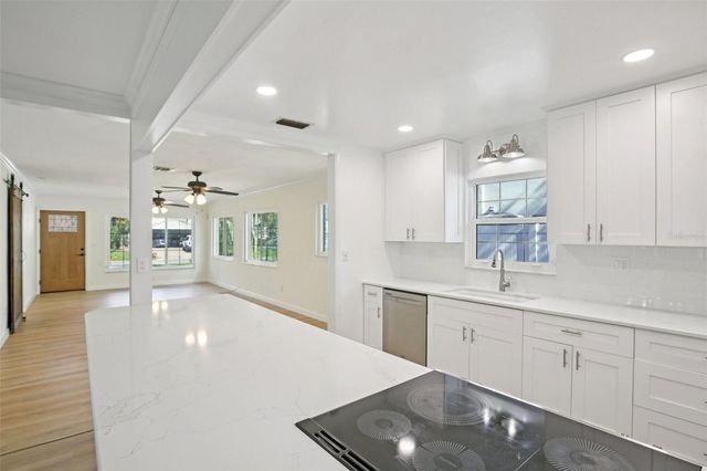 456 MARMORA AVENUE, Tampa, FL 33606