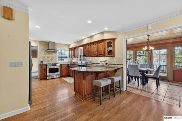 455 N 61 Street, Omaha, NE 68132