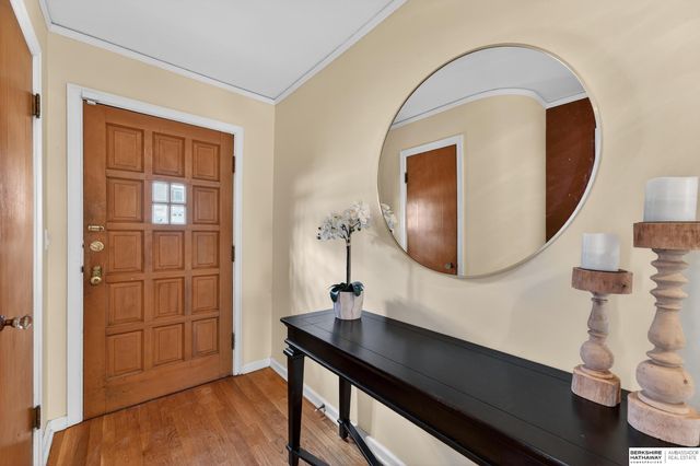 455 N 61 Street, Omaha, NE 68132