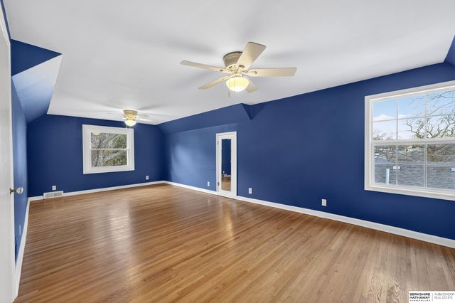 455 N 61 Street, Omaha, NE 68132