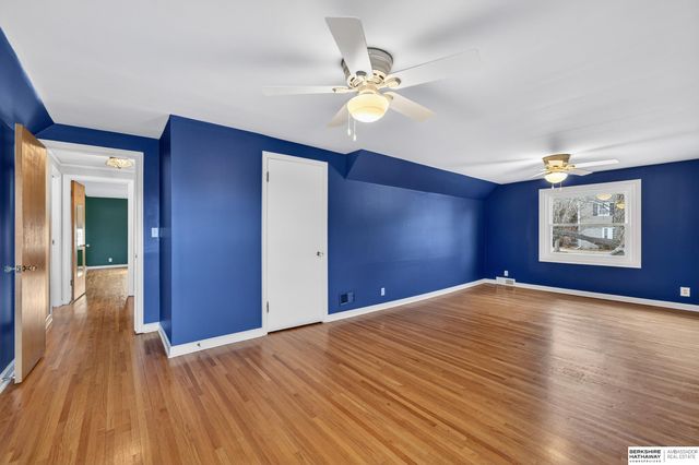 455 N 61 Street, Omaha, NE 68132