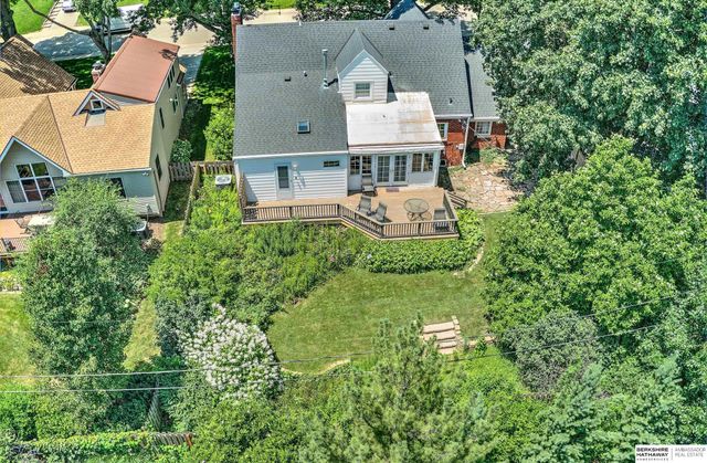 455 N 61 Street, Omaha, NE 68132