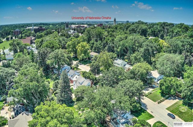 455 N 61 Street, Omaha, NE 68132
