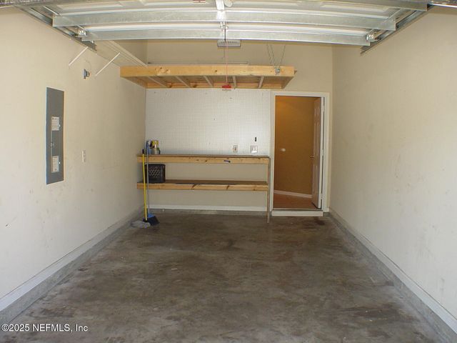 9390 UNDERWING Way 7-7, Jacksonville, FL 32257