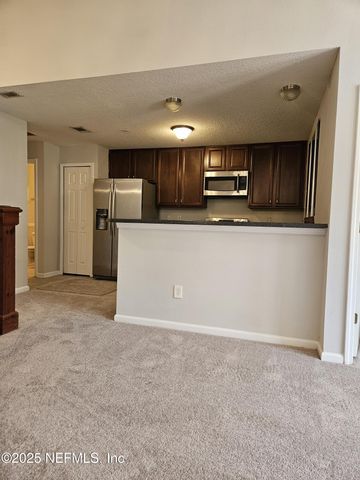 9390 UNDERWING Way 7-7, Jacksonville, FL 32257