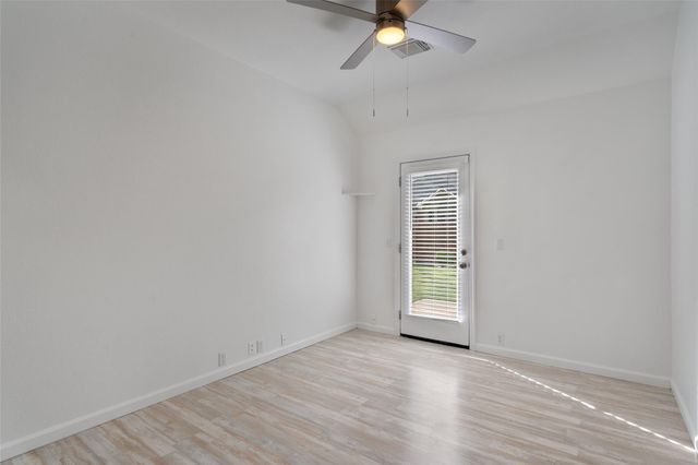 1703 Autumn Fire DR, Cedar Park, TX 78613