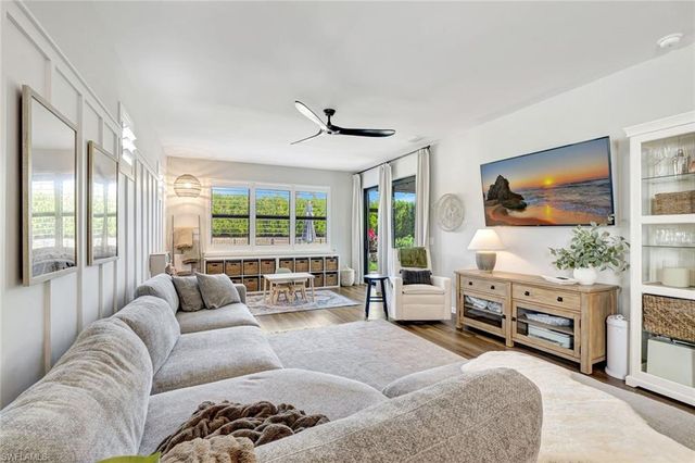 2240 Yellowfin CIR, Naples, FL 34114