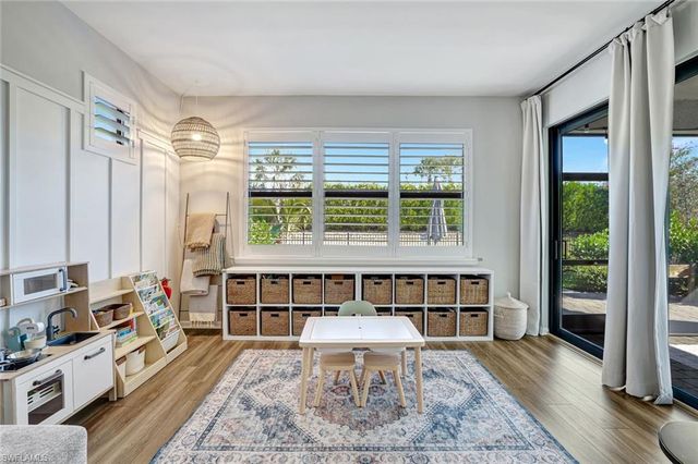 2240 Yellowfin CIR, Naples, FL 34114