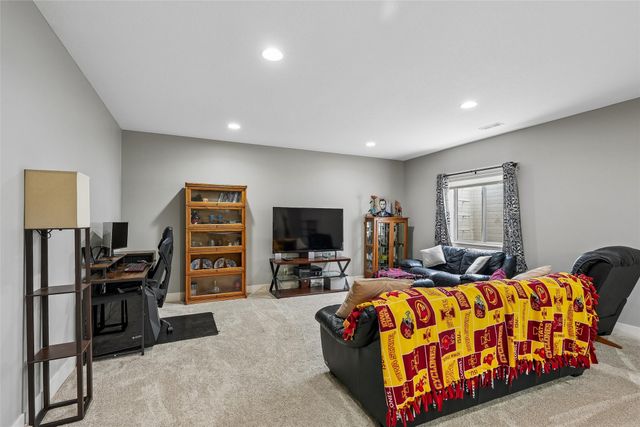 3312 13th Avenue SE, Altoona, IA 50009