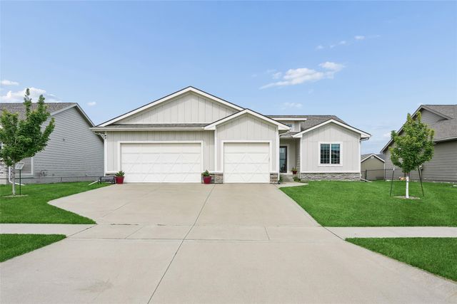 3312 13th Avenue SE, Altoona, IA 50009