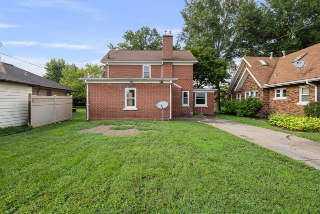 2914 25th Avenue, Moline, IL 61265