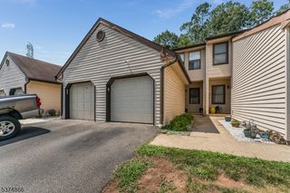 112 Sequoia Ct, Raritan Twp., NJ 08822
