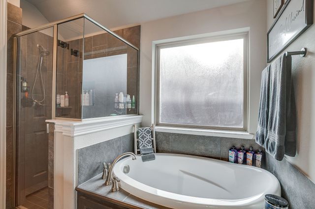 1800 Pedernales Street, Burleson, TX 76028