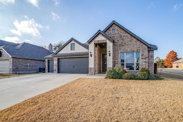 1800 Pedernales Street, Burleson, TX 76028