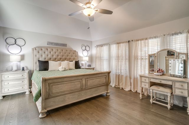 1800 Pedernales Street, Burleson, TX 76028