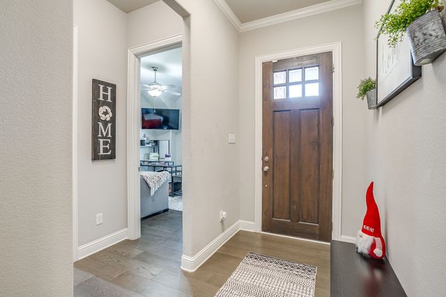 1800 Pedernales Street, Burleson, TX 76028