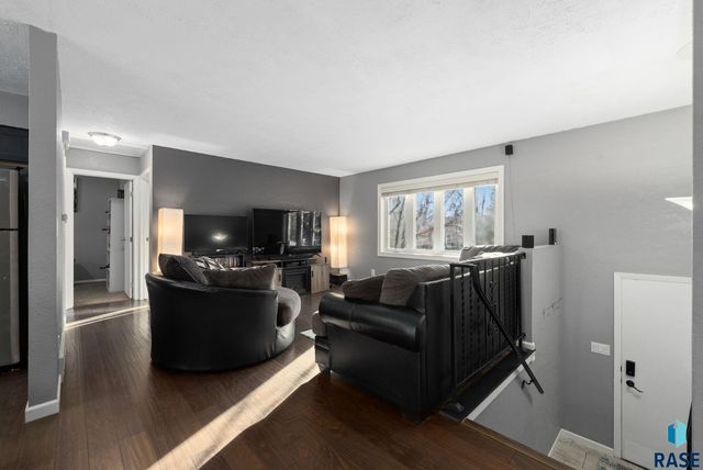 6008 W Cheyenne Dr Drive, Sioux Falls, SD 57106