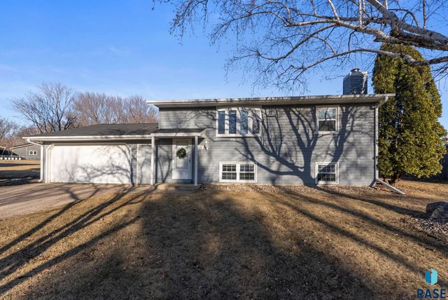 6008 W Cheyenne Dr Drive, Sioux Falls, SD 57106