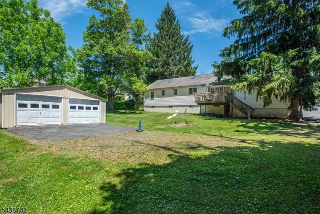 82 State Route 15, Jefferson Twp., NJ 07885