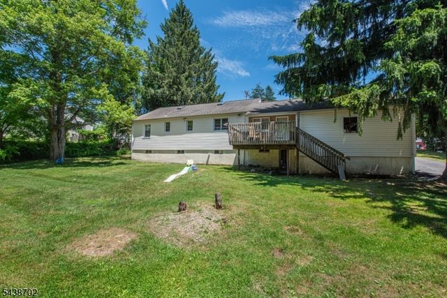 82 State Route 15, Jefferson Twp., NJ 07885