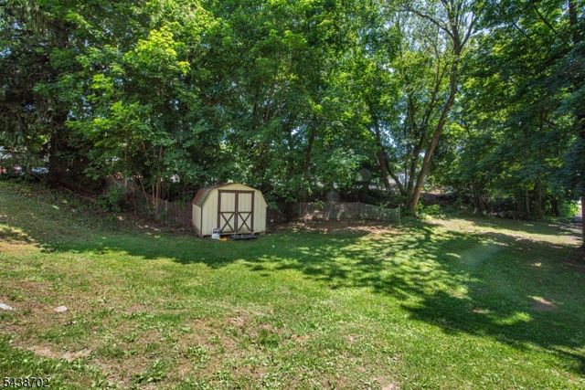 82 State Route 15, Jefferson Twp., NJ 07885