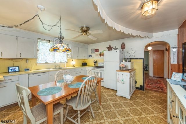 82 State Route 15, Jefferson Twp., NJ 07885