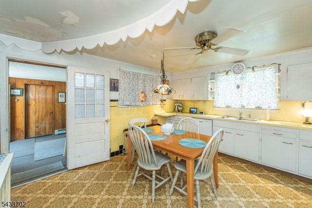 82 State Route 15, Jefferson Twp., NJ 07885