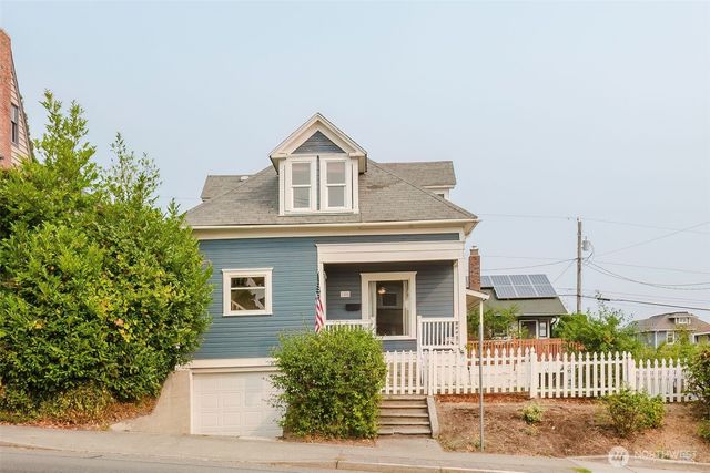 1404 Burwell Street, Bremerton, WA 98337